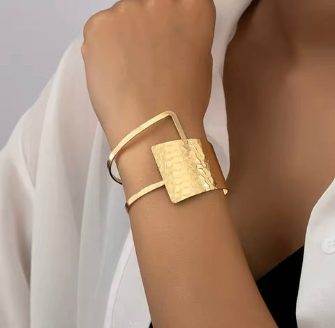 Women’s Cuff Exaggerate Cuff Bracelet